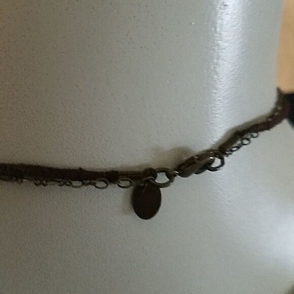 American Eagle Outfitters Feather Necklace - Picture 3 of 3